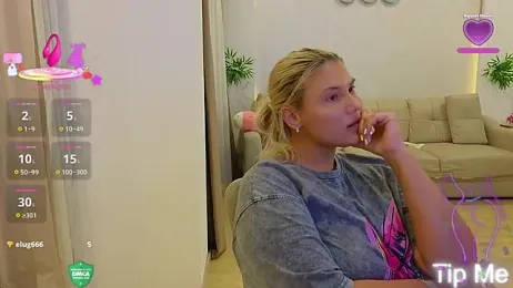 Rabbits_couplee — Stripchat recorded stream screenshot (02 Aug 2025)