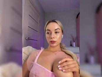 Mila-m — Bongacams recorded stream image, 04.08.2025 19:10