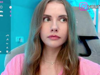 VikkiExtraCheese — Bongacams recorded stream image, 04.08.2025 19:10