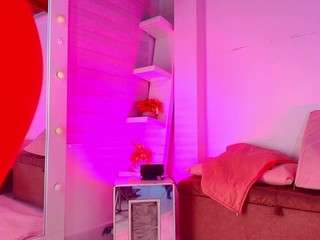 mssbombom — Camsoda recorded stream image, 05.08.2025 03:00