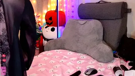 Angel-Lewd-Cake — Stripchat recorded stream image, 05.08.2025 05:30