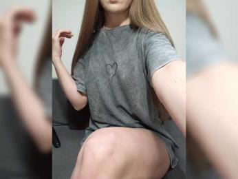 -Rii- — Bongacams recorded stream image, 05.08.2025 18:40