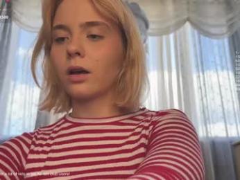 honey_sunshine — Chaturbate recorded stream image, 06.08.2025 10:00