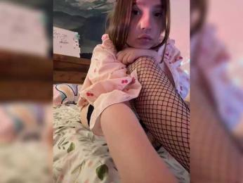 LittleDelora — Bongacams recorded stream screenshot (07 Aug 2025)