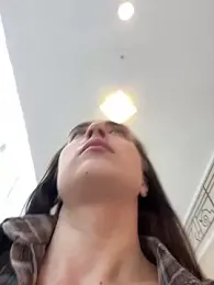 Holly_Play — Stripchat recorded stream image, 07.08.2025 09:00