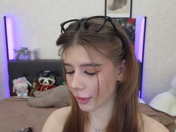 dolly-ll — Bongacams recorded stream image, 07.08.2025 13:30