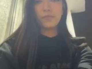 marianabranz — Camsoda recorded stream image, 07.08.2025 23:20