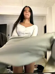 aly_golden_ — Stripchat recorded stream image, 08.08.2025 06:30