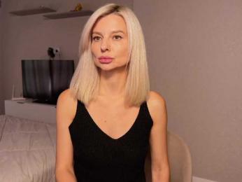 -Molly- — Bongacams recorded stream image, 08.08.2025 10:20