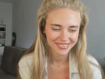 inspiration_in_frame — Chaturbate recorded stream image, 09.08.2025 15:00