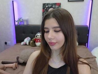 dolly-ll — Bongacams recorded stream image, 10.08.2025 13:20