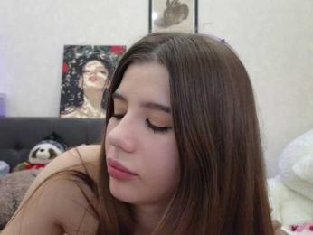 dolly-ll — Bongacams recorded stream image, 10.08.2025 13:20