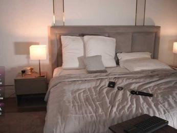 Eseniyavl — Bongacams recorded stream image, 12.08.2025 04:50