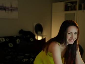 _blackbee_ — Chaturbate recorded stream image, 12.08.2025 11:30