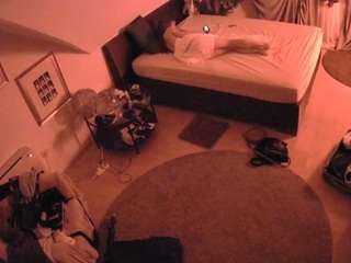 voyeurcam-julmodels-whitebed-4 — Camsoda recorded stream image, 12.08.2025 01:10