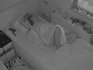 voyeurcam-julmodels-bed-7 — Camsoda recorded stream image, 07.08.2025 18:00