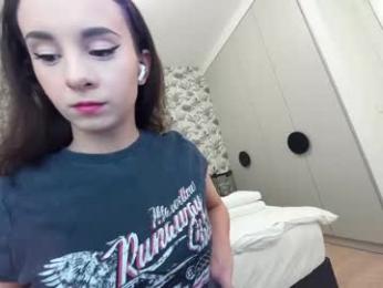 ehotlovea — Chaturbate recorded stream image, 13.02.2025 23:20