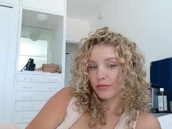 theislandgirl — Chaturbate recorded stream image, 14.08.2025 17:40
