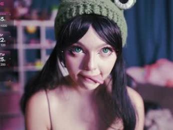 madnessalise — Chaturbate recorded stream screenshot (15 Aug 2025)