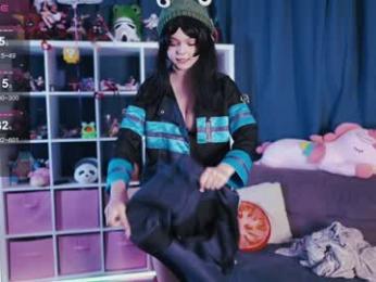 madnessalise — Chaturbate recorded stream screenshot (15 Aug 2025)