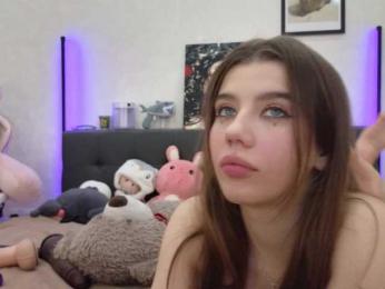 dolly-ll — Bongacams recorded stream image, 15.08.2025 13:30