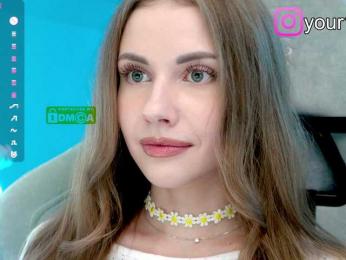 VikkiExtraCheese — Bongacams recorded stream image, 15.08.2025 18:50