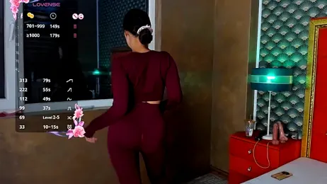 VallerieJones — Stripchat recorded stream image, 18.08.2025 03:40