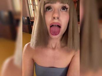 AnnaSissi — Bongacams recorded stream image, 18.08.2025 12:10
