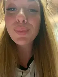 Sweet___Emily — Stripchat recorded stream image, 18.08.2025 13:10