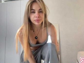 diffgirls1-1 — Bongacams recorded stream image, 19.08.2025 11:20