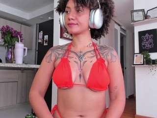 karlyee — Camsoda recorded stream screenshot (19 Aug 2025)