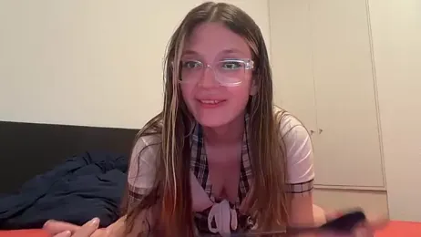 NikaCyberslut — Stripchat recorded stream image, 19.08.2025 18:40