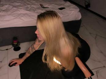 victoria-d-minds — Bongacams recorded stream image, 19.08.2025 23:10