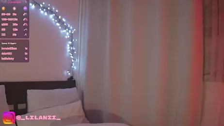 little_anitta — Stripchat recorded stream image, 19.08.2025 22:00