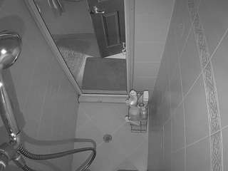 voyeurcam-baileybase-shower — Camsoda recorded stream image, 16.08.2025 18:30
