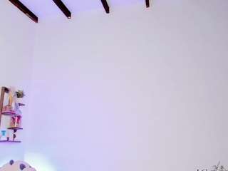 irisallen — Camsoda recorded stream screenshot (14 Feb 2025)