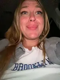 Sweet___Emily — Stripchat recorded stream image, 21.08.2025 13:10