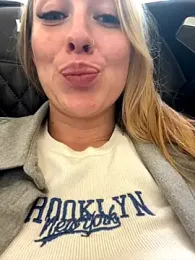 Sweet___Emily — Stripchat recorded stream image, 21.08.2025 13:10