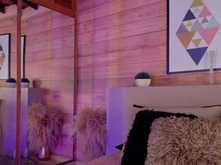 izzywild — Camsoda recorded stream image, 21.08.2025 11:50