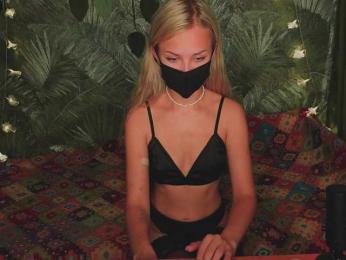 Meeeeow — Bongacams recorded stream image, 22.08.2025 00:20