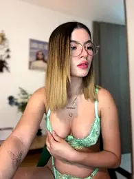 Your_Honeey — Stripchat recorded stream image, 23.08.2025 04:30