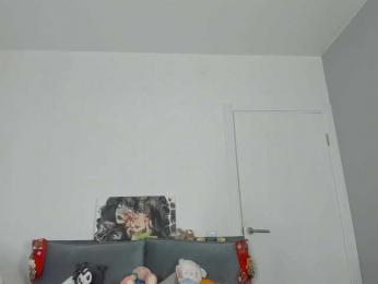 dolly-ll — Bongacams recorded stream image, 14.02.2025 13:20