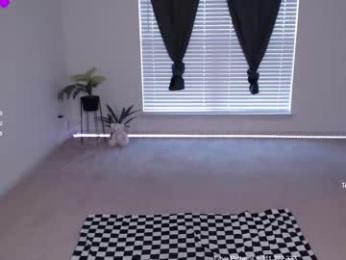 petitebrat — Chaturbate recorded stream image, 23.08.2025 18:20