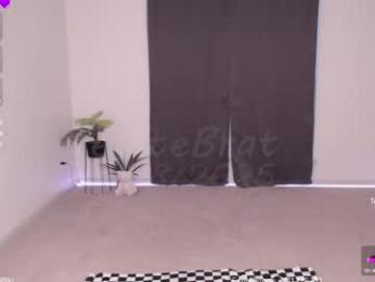 petitebrat — Chaturbate recorded stream image, 23.08.2025 18:20