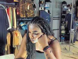 mareiabold — Camsoda recorded stream image, 25.08.2025 13:30