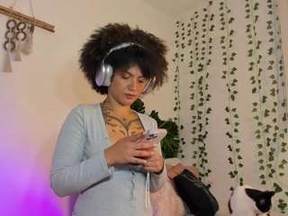 karlyee — Camsoda recorded stream screenshot (25 Aug 2025)