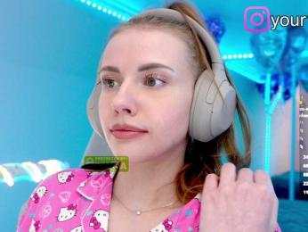 VikkiExtraCheese — Bongacams recorded stream image, 25.08.2025 17:10