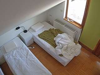 voyeurcam-julmodels-bed-7 — Camsoda recorded stream image, 19.08.2025 05:10