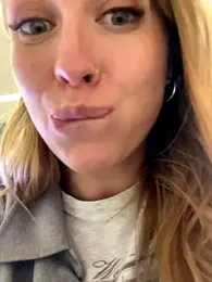 Sweet___Emily — Stripchat recorded stream image, 26.08.2025 13:10