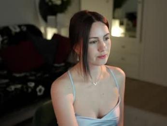 _blackbee_ — Chaturbate recorded stream image, 27.08.2025 11:20